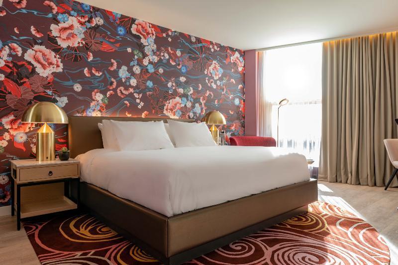 Versante Hotel Richmond Eksteriør bilde A bedroom at the hotel